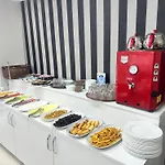 Jammy Hotel *