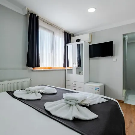 Jammy Hotel *