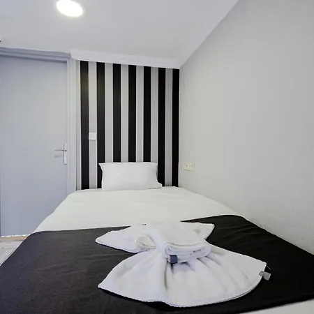 Hotel Jammy *